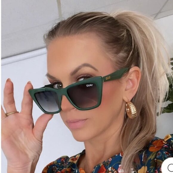 New Quay Call The Shots Cat Eye Monstera Green Frame/Black Smoke Lens Sunglasses - Picture 3 of 6